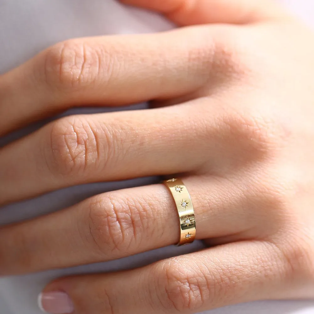 14K Gold Starburst Band