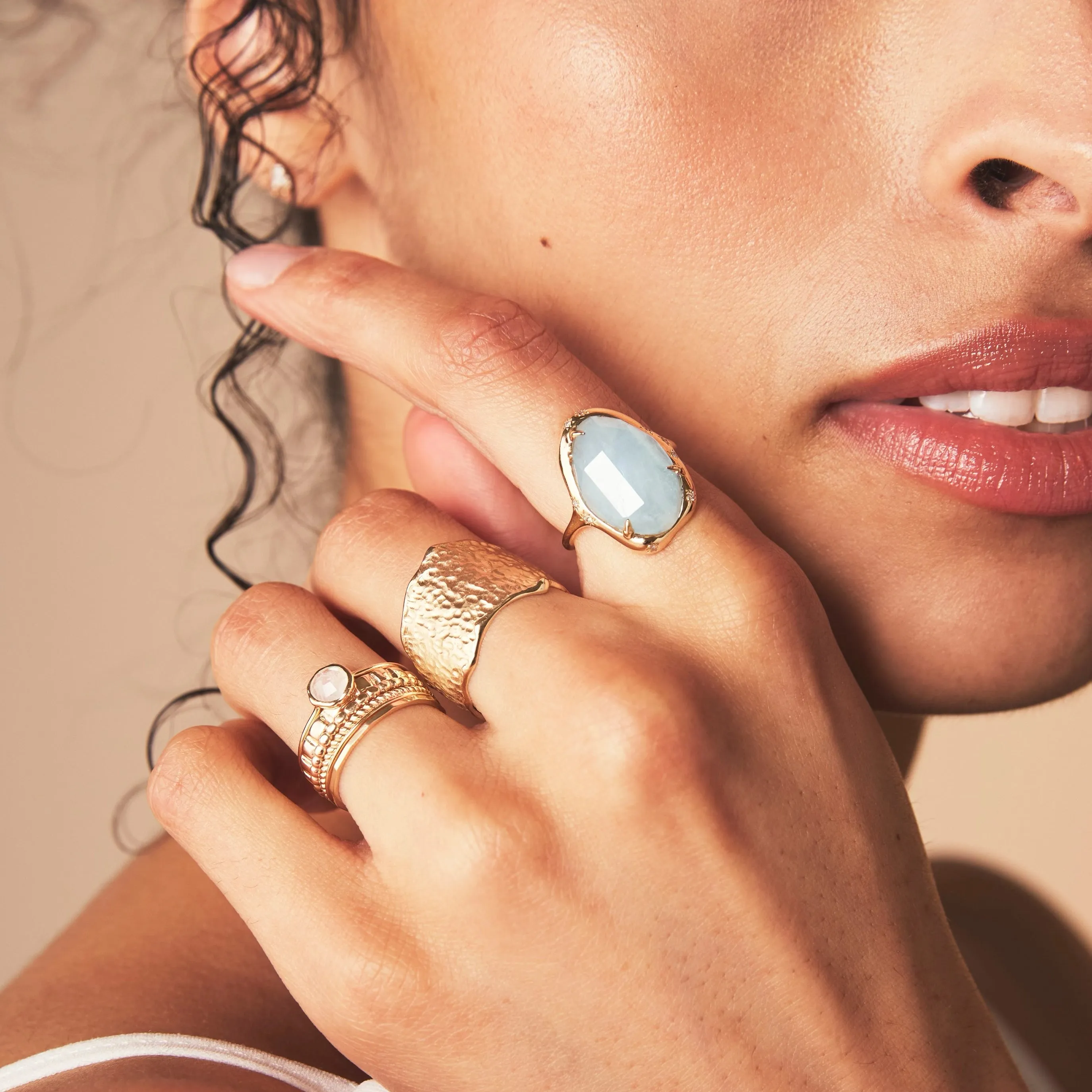 aquamarine manifestation mood ring - 14k yellow gold, aquamarine, diamonds